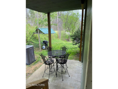 Nice home in the heart of the Smokies. Private End Unit. Great on Laurel Valley Golf Course in Tennessee - for sale on GolfHomes.com, golf home, golf lot