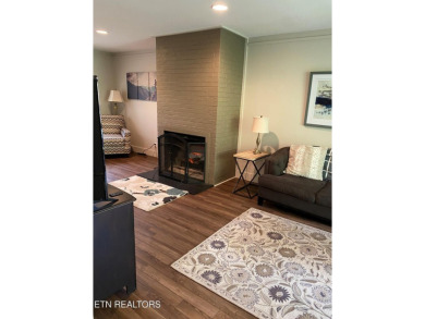 Nice home in the heart of the Smokies. Private End Unit. Great on Laurel Valley Golf Course in Tennessee - for sale on GolfHomes.com, golf home, golf lot