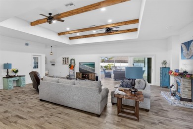 OVERSIZED LOT! UNIQUE 3 BEDROOM PLUS OFFICE, 3 BATH, 3 CAR on Riverwood Golf Club in Florida - for sale on GolfHomes.com, golf home, golf lot