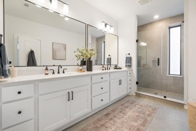 Do you live for city conveniences without being in the thick of on Stevens Park Golf Course in Texas - for sale on GolfHomes.com, golf home, golf lot