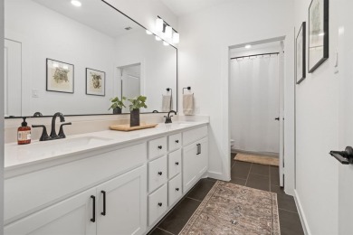 Do you live for city conveniences without being in the thick of on Stevens Park Golf Course in Texas - for sale on GolfHomes.com, golf home, golf lot