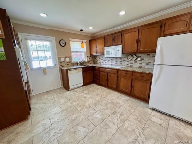 Great Location! Welcome to this move-in-ready, freshly painted on Leisure Village Golf Course in New York - for sale on GolfHomes.com, golf home, golf lot