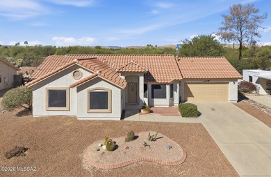 This move-in-ready gem in GV Country Club Estates is a very on Country Club of Green Valley in Arizona - for sale on GolfHomes.com, golf home, golf lot