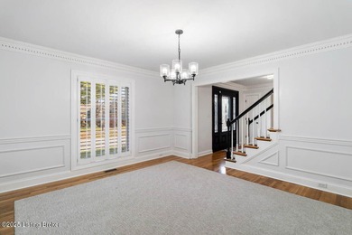 Welcome to 604 Lake Forest Parkway, a spacious home in one of on Lake Forest Country Club in Kentucky - for sale on GolfHomes.com, golf home, golf lot