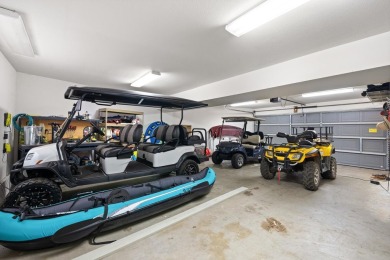 Charming Year-Round Retreat in Lake Almanor West Nestled on a on Lake Almanor West Golf Course in California - for sale on GolfHomes.com, golf home, golf lot