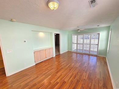 Priced to Sell! This wonderful and well-maintained 2-bedroom on Aberdeen Golf and Country Club in South Carolina - for sale on GolfHomes.com, golf home, golf lot