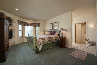 Eaglecrest Living at Its Finest!Located in the prestigious on Eagle Crest Golf Resort - Ridge Course in Oregon - for sale on GolfHomes.com, golf home, golf lot