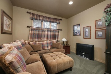 Eaglecrest Living at Its Finest!Located in the prestigious on Eagle Crest Golf Resort - Ridge Course in Oregon - for sale on GolfHomes.com, golf home, golf lot