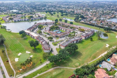 Move-in perfect condo boasts 2 bedrooms and 2 bathrooms on Hollybrook Golf and Tennis Club  in Florida - for sale on GolfHomes.com, golf home, golf lot