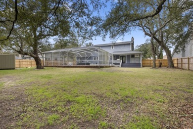 Practically Perfect! This Bluewater Bay beauty checks ALL the on Fairway Oaks at Magnolia Golf Course in Florida - for sale on GolfHomes.com, golf home, golf lot