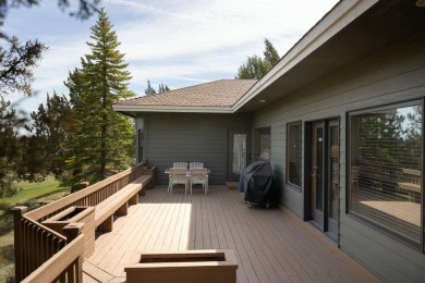 Eaglecrest Living at Its Finest!Located in the prestigious on Eagle Crest Golf Resort - Ridge Course in Oregon - for sale on GolfHomes.com, golf home, golf lot