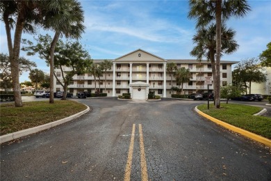 GREAT 2 BEDROOM 2 BATH WHITEHALL CONDO LOCATED IN THE PRIVATE on Pine Island Ridge Country Club in Florida - for sale on GolfHomes.com, golf home, golf lot