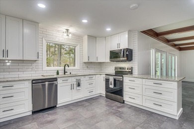 Beautiful 4-bedroom, 2.5-bath home in the desirable Woodside on Woodside Plantation Country Club in South Carolina - for sale on GolfHomes.com, golf home, golf lot