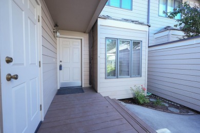 Stunning Lakefront Condo in Harbor Isle Golf Course Community! on Harbor Links Golf Course in Oregon - for sale on GolfHomes.com, golf home, golf lot