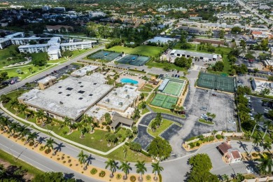 Live the Seven Lakes Lifestyle! Turnkey Furnished Condo with on Seven Lakes Golf and Tennis Community in Florida - for sale on GolfHomes.com, golf home, golf lot