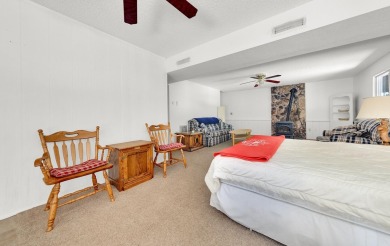 Spacious Retreat in Lake Almanor Country Club.Tucked away in a on Lake Almanor Country Club in California - for sale on GolfHomes.com, golf home, golf lot
