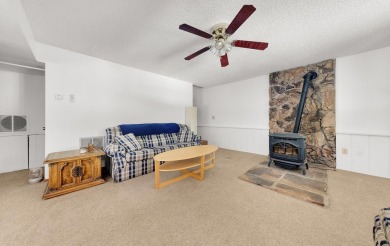 Spacious Retreat in Lake Almanor Country Club.Tucked away in a on Lake Almanor Country Club in California - for sale on GolfHomes.com, golf home, golf lot