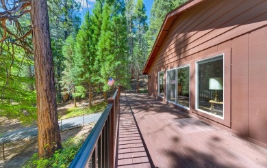 Spacious Retreat in Lake Almanor Country Club.Tucked away in a on Lake Almanor Country Club in California - for sale on GolfHomes.com, golf home, golf lot