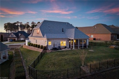 WOW! This beautiful, well-kept home features 3 bedrooms, 2.5 on Meadowlands Golf Club in North Carolina - for sale on GolfHomes.com, golf home, golf lot