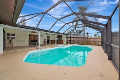 Beautiful 3-Bedroom, 3-Bath Pool Home in Desirable Bent Tree on Bent Tree Country Club in Florida - for sale on GolfHomes.com, golf home, golf lot