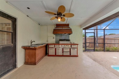 Beautiful 3-Bedroom, 3-Bath Pool Home in Desirable Bent Tree on Bent Tree Country Club in Florida - for sale on GolfHomes.com, golf home, golf lot