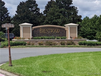 Beautifully maintained 2-bedroom, 2-bath home with a spacious on Brentwood Farms Golf Club in Florida - for sale on GolfHomes.com, golf home, golf lot