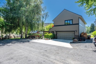 Nestled at the end of a quiet dead-end road, this beautifully on Prineville Golf and Country Club in Oregon - for sale on GolfHomes.com, golf home, golf lot