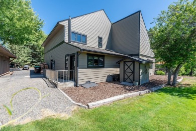 Nestled at the end of a quiet dead-end road, this beautifully on Prineville Golf and Country Club in Oregon - for sale on GolfHomes.com, golf home, golf lot