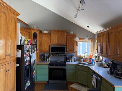 Welcome to this wonderful home in the desirable Harborview on Paradise Pointe Golf Complex in Missouri - for sale on GolfHomes.com, golf home, golf lot