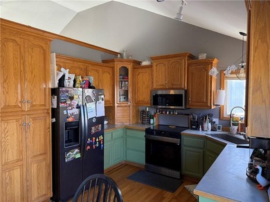 Welcome to this wonderful home in the desirable Harborview on Paradise Pointe Golf Complex in Missouri - for sale on GolfHomes.com, golf home, golf lot