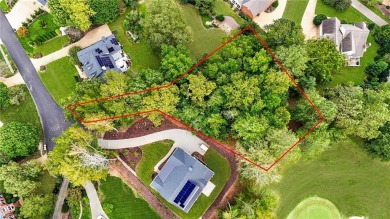 Build your dream home on this beautiful lot at the end of a on Fords Colony Country Club in Virginia - for sale on GolfHomes.com, golf home, golf lot