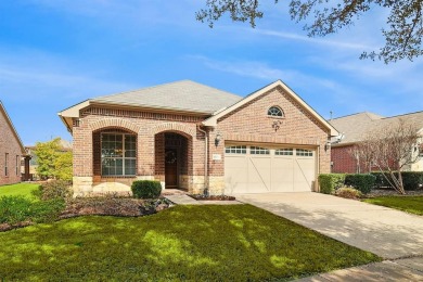 Previous Frisco Lakes Bayberry Model Home with new carpet and on Frisco Lakes Golf Course in Texas - for sale on GolfHomes.com, golf home, golf lot