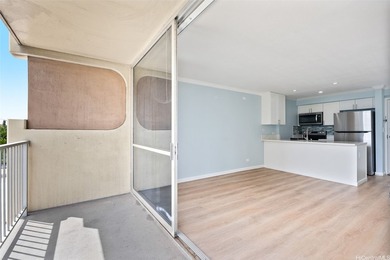 Are you looking for a beautifully maintained 1 bed, 1 bath, 1 on Pearl Country Club in Hawaii - for sale on GolfHomes.com, golf home, golf lot