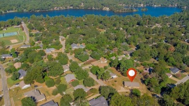 This 3 bedroom, 2 bath, brick home is the perfect home for a on Hide-A-Way Lake Golf Course in Texas - for sale on GolfHomes.com, golf home, golf lot