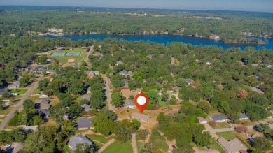 This 3 bedroom, 2 bath, brick home is the perfect home for a on Hide-A-Way Lake Golf Course in Texas - for sale on GolfHomes.com, golf home, golf lot