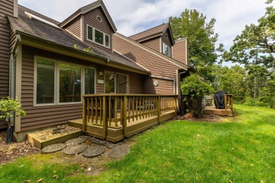 Comfortable 1 bed, 2 bath Walnut Hill Golf Villa with on Eagle Ridge Inn and Resort in Illinois - for sale on GolfHomes.com, golf home, golf lot