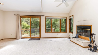 Comfortable 1 bed, 2 bath Walnut Hill Golf Villa with on Eagle Ridge Inn and Resort in Illinois - for sale on GolfHomes.com, golf home, golf lot