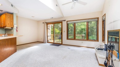Comfortable 1 bed, 2 bath Walnut Hill Golf Villa with on Eagle Ridge Inn and Resort in Illinois - for sale on GolfHomes.com, golf home, golf lot