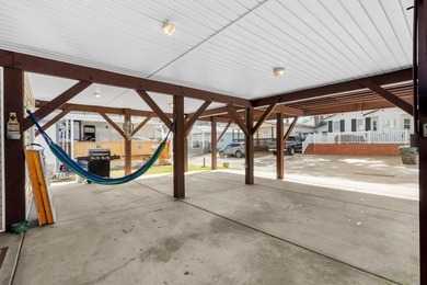 JUST LISTED! WELL UPDATED AND MAINTAINED 3 BED/2 BATH RAISED on Prestwick Country Club in South Carolina - for sale on GolfHomes.com, golf home, golf lot