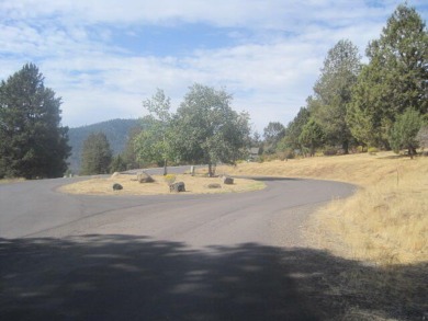 Beautiful Large .77 Acre Lot in the Running Y Ranch Resort just on Running Y Ranch Resort in Oregon - for sale on GolfHomes.com, golf home, golf lot