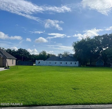 Are you looking for the perfect lot to build your dream home? on Oakbourne Country Club in Louisiana - for sale on GolfHomes.com, golf home, golf lot