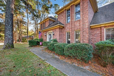 Welcome to this gorgeous 4-bedroom, 3.5-bathroom brick home on Houndslake Country Club in South Carolina - for sale on GolfHomes.com, golf home, golf lot