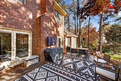 Welcome to this gorgeous 4-bedroom, 3.5-bathroom brick home on Houndslake Country Club in South Carolina - for sale on GolfHomes.com, golf home, golf lot