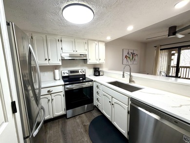 Welcome to this beautifully maintained 2-bedroom, 2-bath condo on The Eagle Pointe Golf Resort in Indiana - for sale on GolfHomes.com, golf home, golf lot