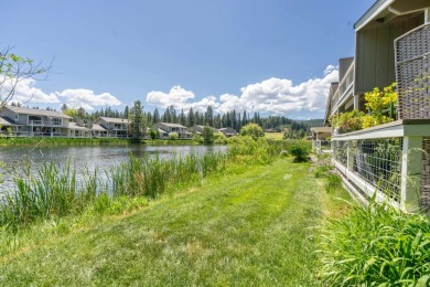 3 bedrooms, 3 bathrooms, plus an extra room upstairs perfect for on Plumas Pines Golf Resort in California - for sale on GolfHomes.com, golf home, golf lot