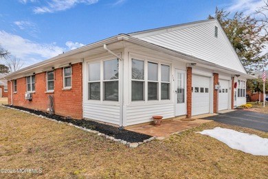 87A Fairway is located in the lovely Crestwood Village 1, a 55+ on Keswick Village Golf Course in New Jersey - for sale on GolfHomes.com, golf home, golf lot