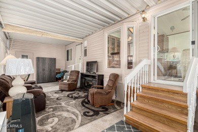 Beautifully maintained and fully furnished 1-bed, 1-bath home on Roadhaven Golf Course in Arizona - for sale on GolfHomes.com, golf home, golf lot