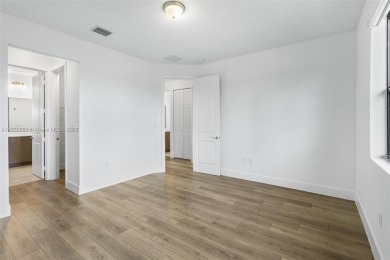 Welcome to this move-in ready 3-bedroom, 2.5-bath townhouse in on Panther Run Golf Club in Florida - for sale on GolfHomes.com, golf home, golf lot