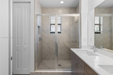 Welcome to this move-in ready 3-bedroom, 2.5-bath townhouse in on Panther Run Golf Club in Florida - for sale on GolfHomes.com, golf home, golf lot