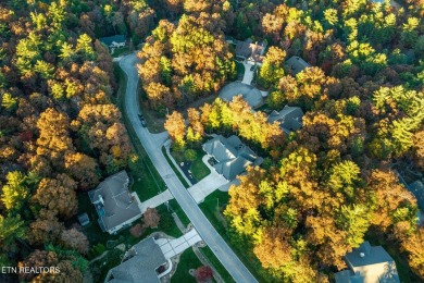 Beautiful Custom Built, contemporary home in Fairfield Glade TN on Heatherhurst Golf Course in Tennessee - for sale on GolfHomes.com, golf home, golf lot